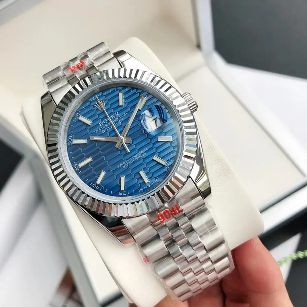 Rolex Men Datejust 41 mm in White Gold and Steel Blue (5)