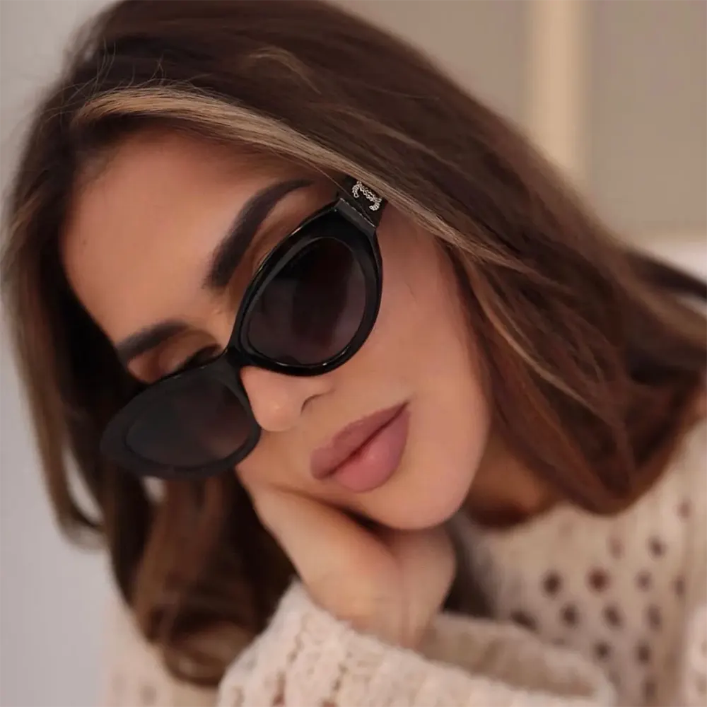 Chanel Unisex Cat Eye Sunglasses Black Gold A71550X22001S3005 (3)
