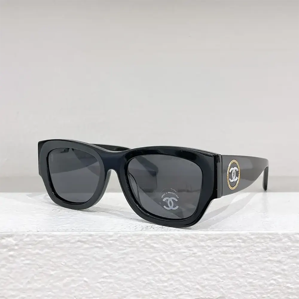 Chanel Unisex Rectangle Sunglasses A71562X02016 (3)