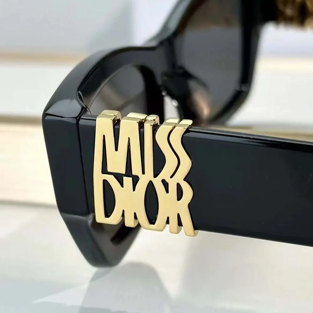 Dior Unisex MissDior S2I Square Sunglasse (4)