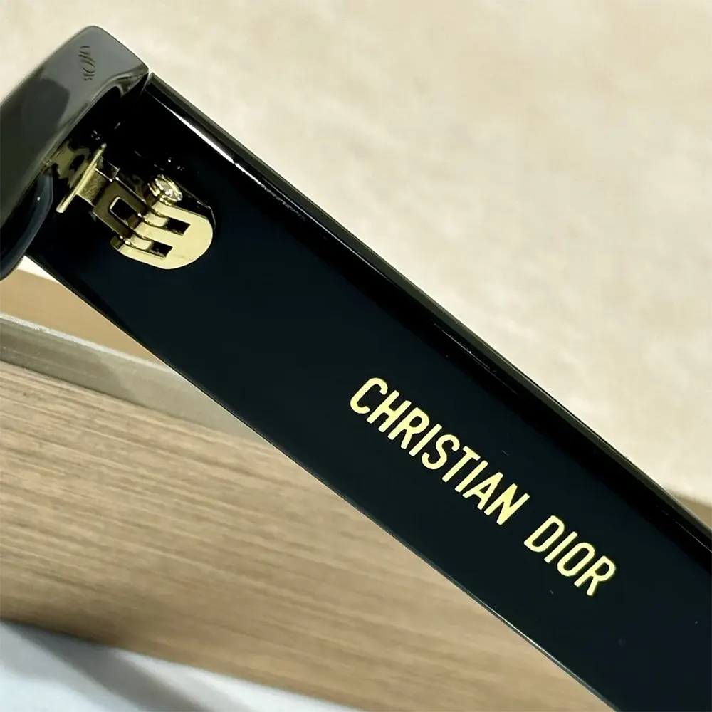 Dior Women DiorSignature S7F Black Square Sunglasses (7)