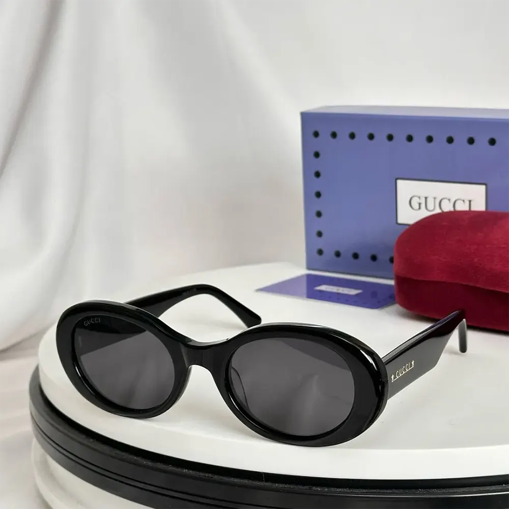 Gucci Unisex Oval Shaped Sunglasses 778136J07402323 (5)