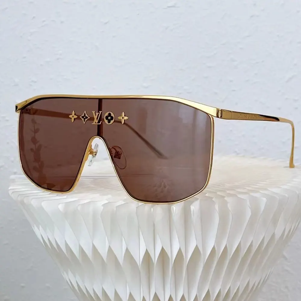 Louis Vuitton LV Unisex LV Golden Mask Sunglasses Z1717U (3)