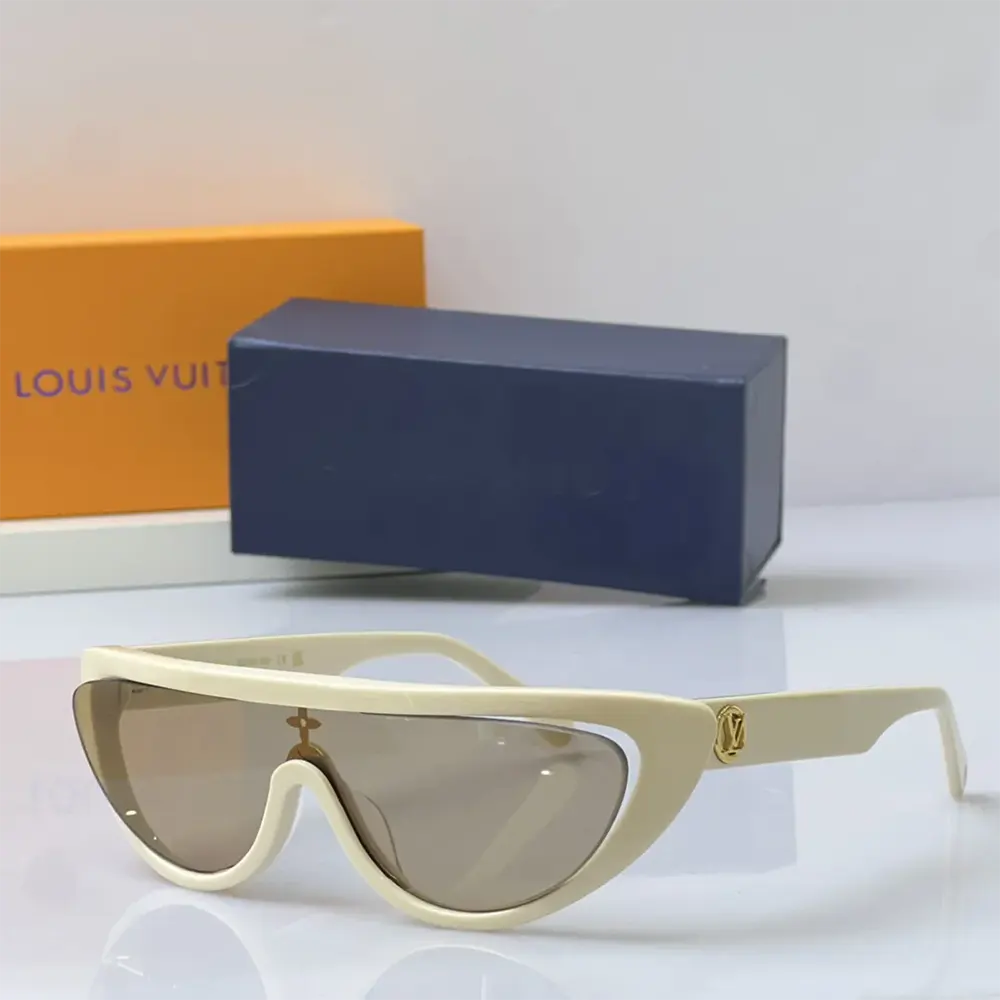 Louis Vuitton Unisex LV Split Cat Eye Sunglasses (5)
