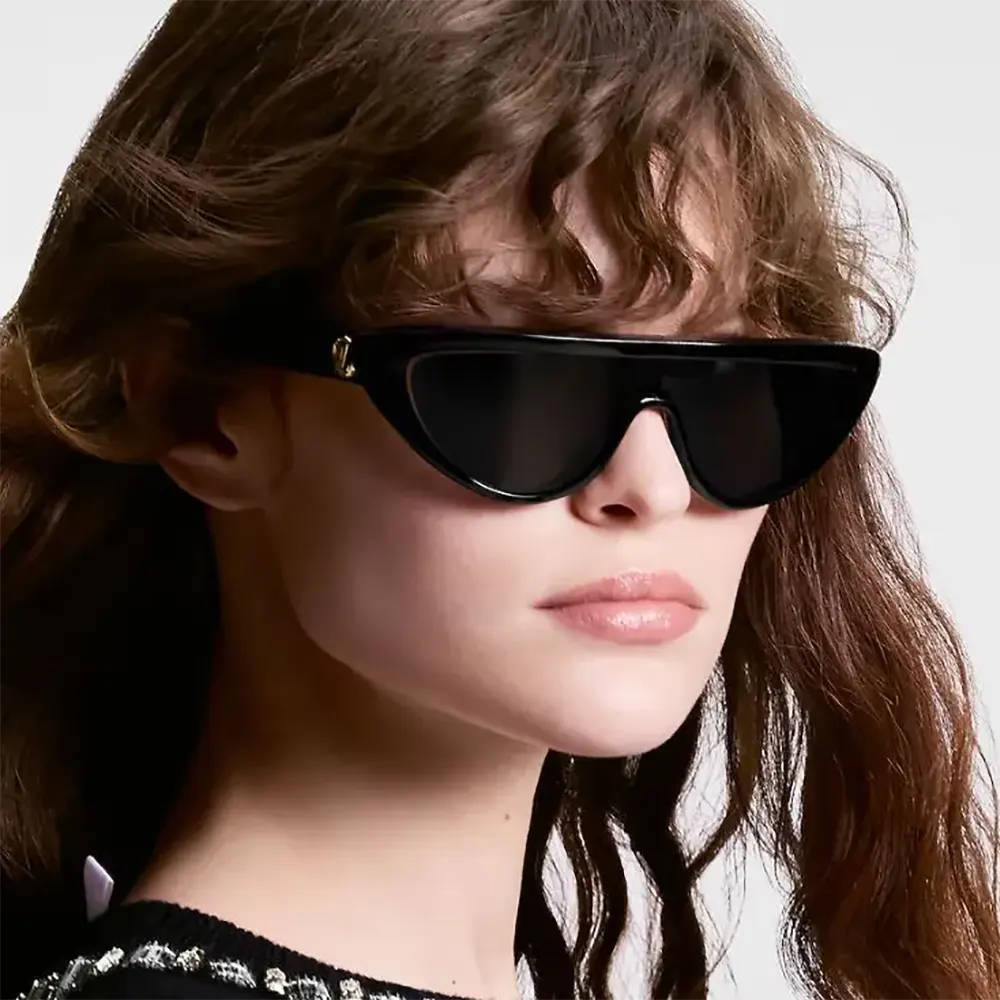 Louis Vuitton Unisex LV Split Cat Eye Sunglasses (6)