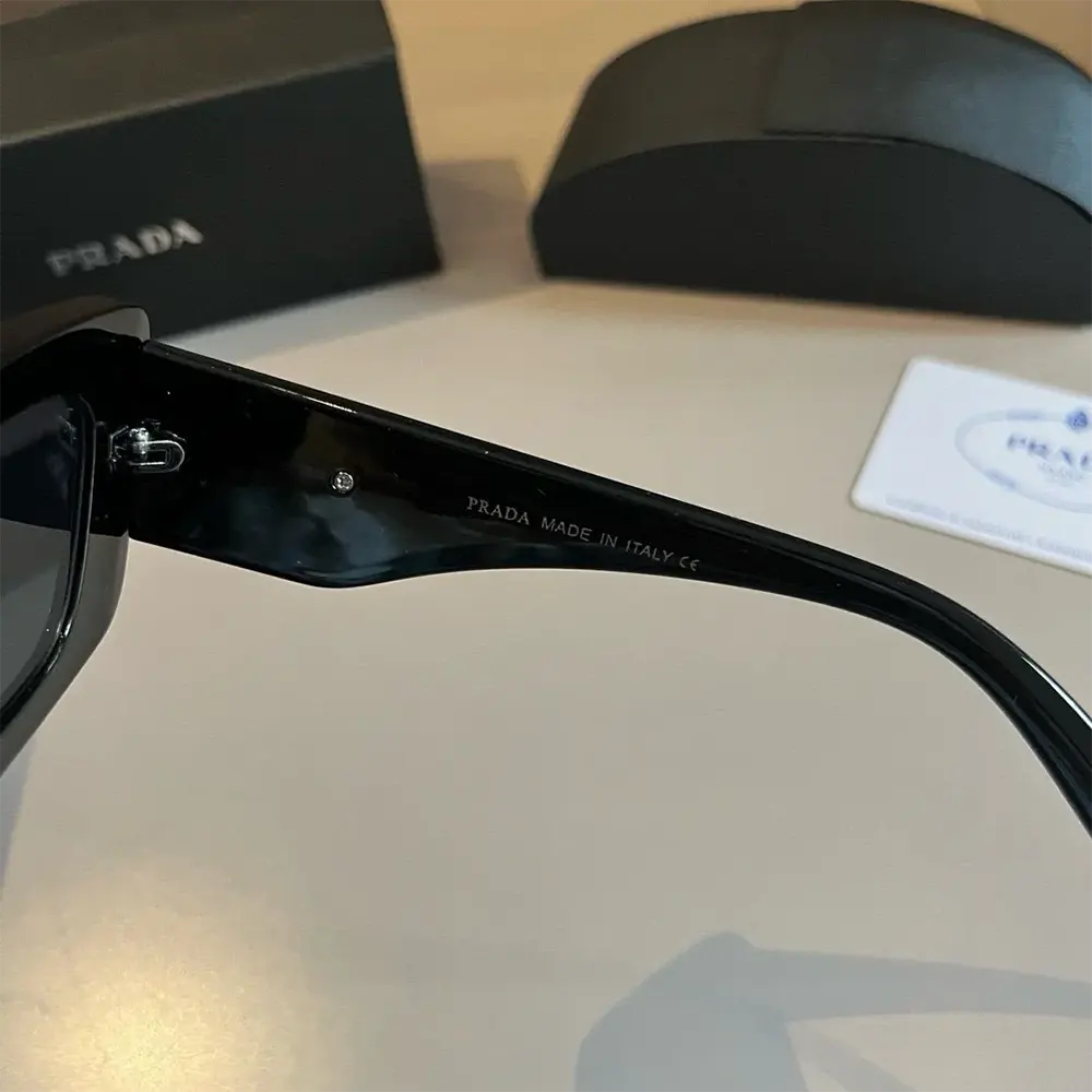 Prada Unisex Sunglasses with Triangle Logo SPR13Z_E1AB_F05S0_C_A052 (6)