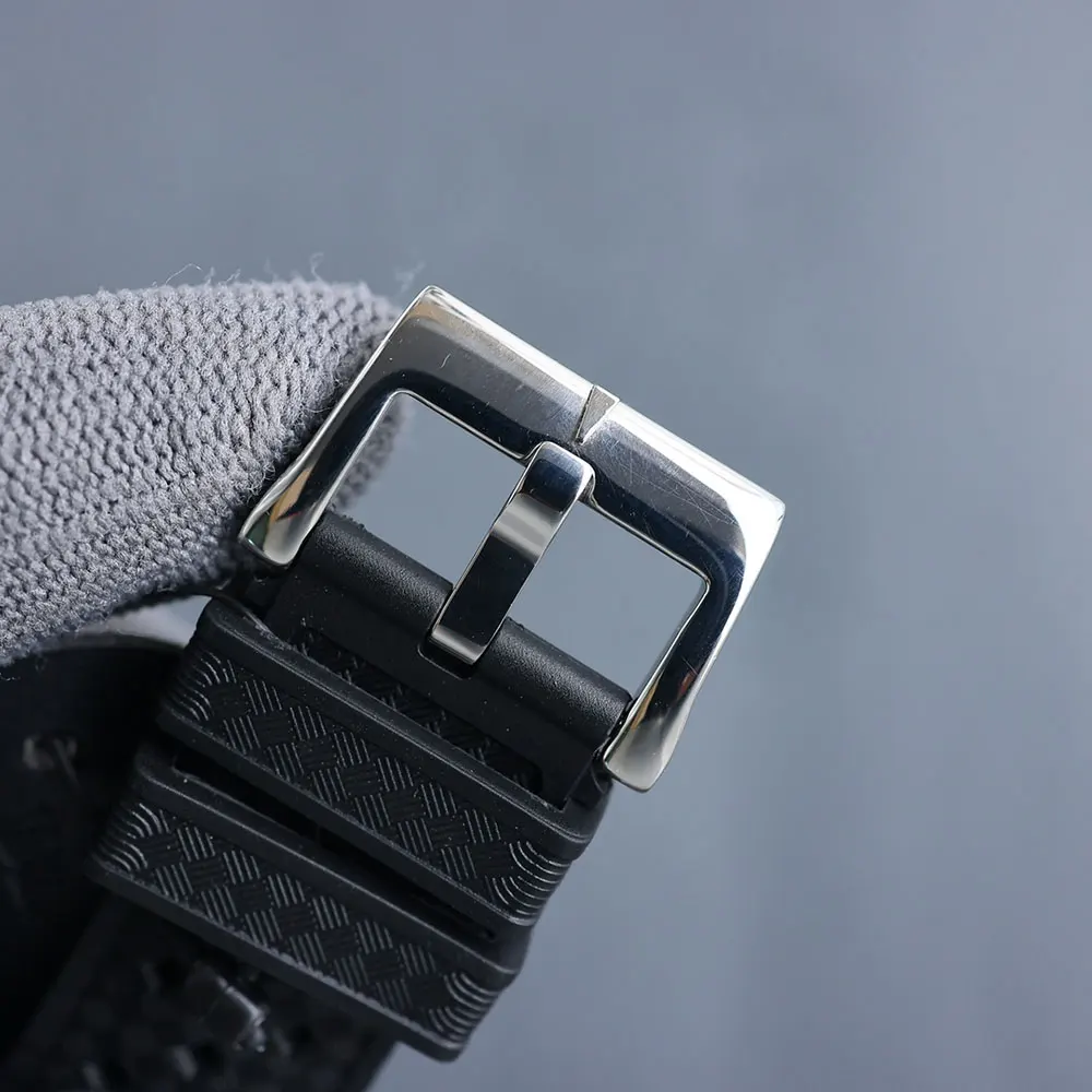 Blancpain Men Fifty Fathoms Barakuda 40.3mm in Black (10)