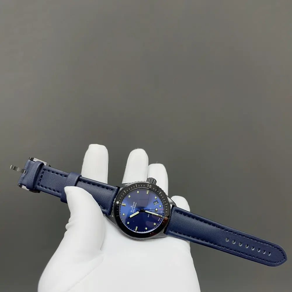 Blancpain Men Fifty Fathoms Bathyscaphe 43mm in Blue (3)