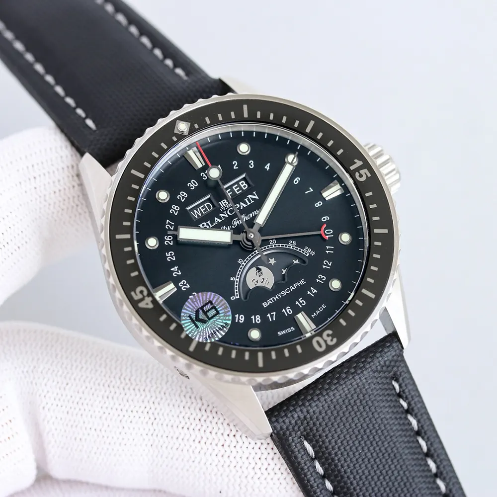 Blancpain Blancpain Men Fifty Fathoms Bathyscaphe Quantième 43mm in BlackMen Fifty Fathoms Bathyscaphe Quantième 43mm in Black (5)
