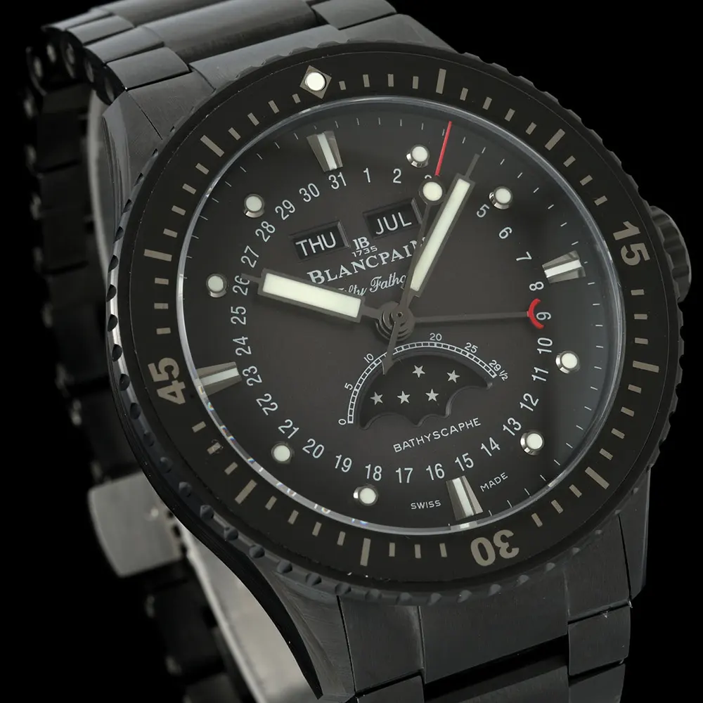 Blancpain Men Fifty Fathoms Bathyscaphe Quantième Complet Phases de Lune 43mm in Black (6)