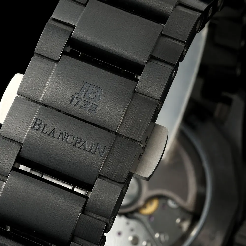 Blancpain Men Fifty Fathoms Bathyscaphe Quantième Complet Phases de Lune 43mm in Black (7)
