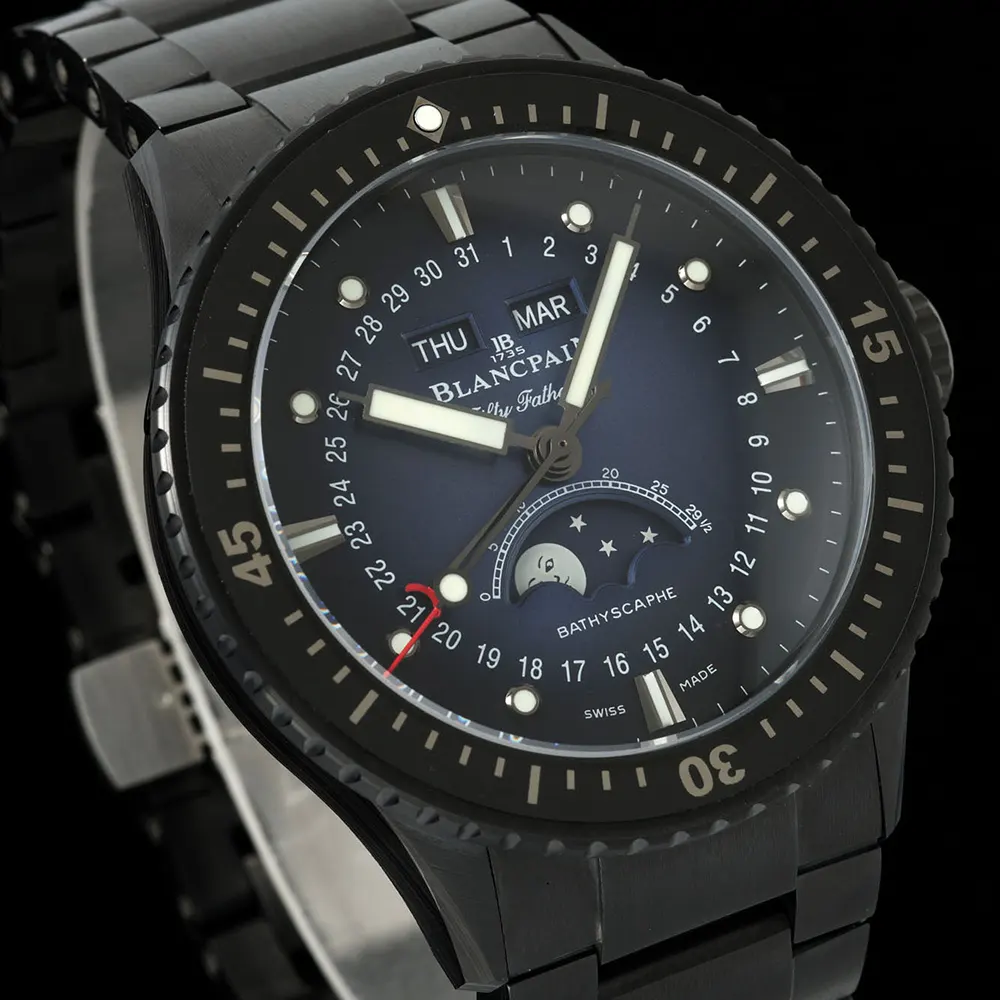Blancpain Men Fifty Fathoms Bathyscaphe Quantième Complet Phases de Lune 43mm in Blue (12)