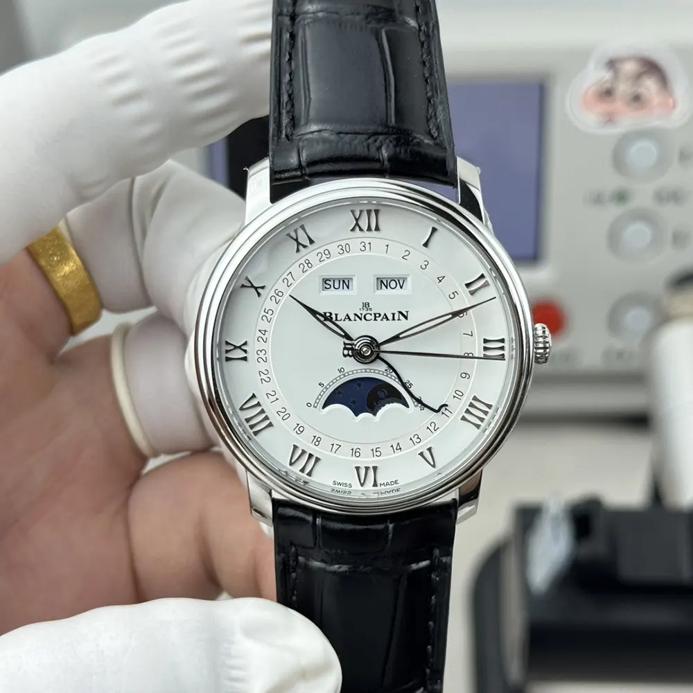 Blancpain Men Villeret Automatic 40mm in White Dial (2)