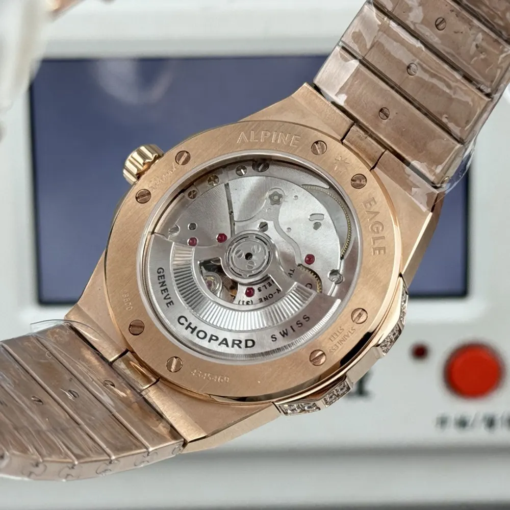 Chopard Men Alpine Eagle 41 mm in 18K Rose Gold and Diamonds (9)