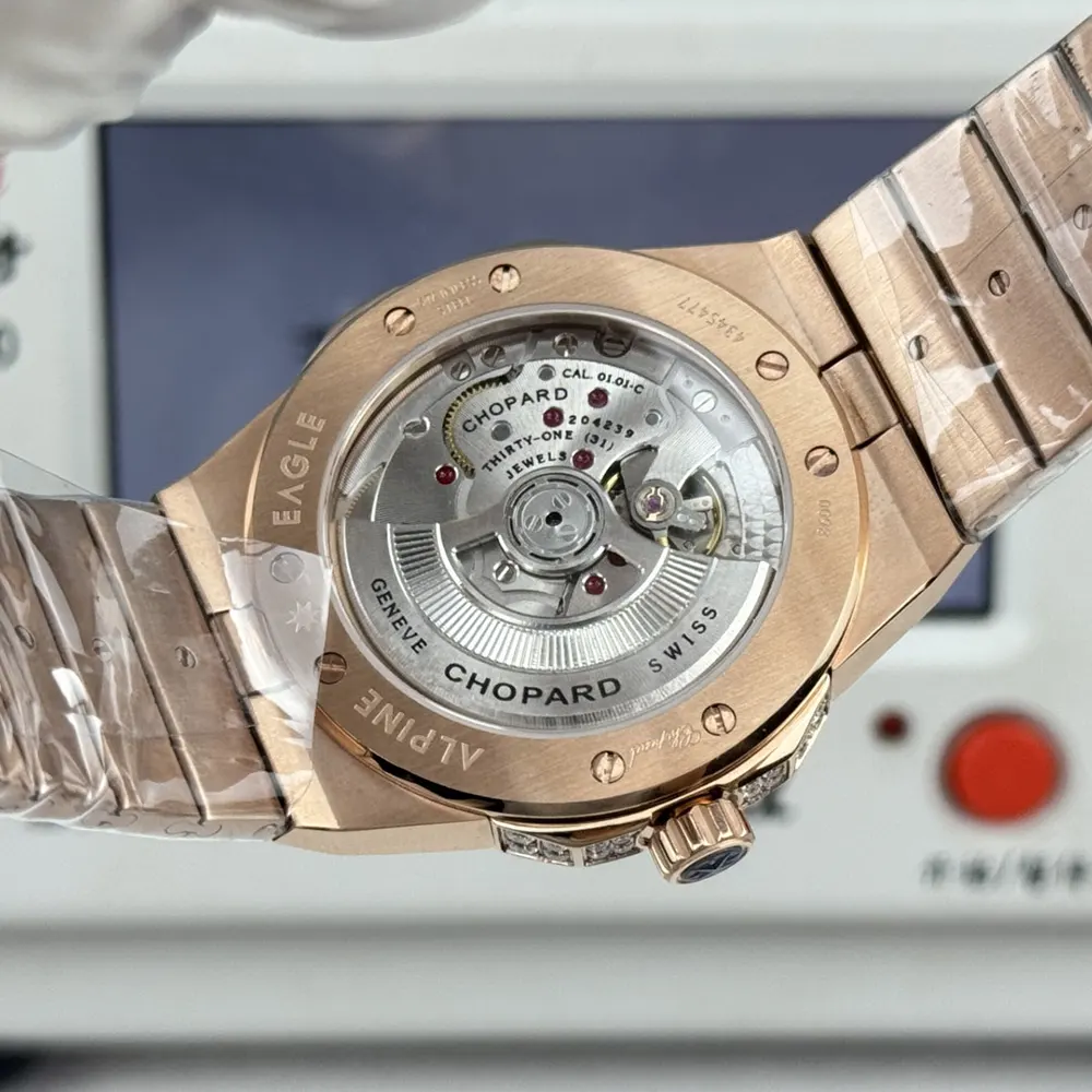 Chopard Men Alpine Eagle 41 mm in Rose Gold and Diamonds (9)