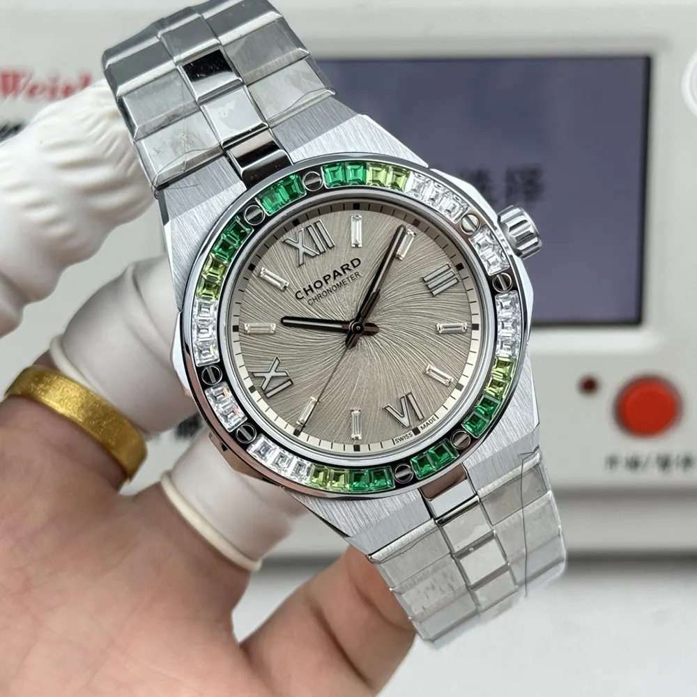 Chopard Men Alpine Eagle 41 mm in White Gold and Tsavorites (5)