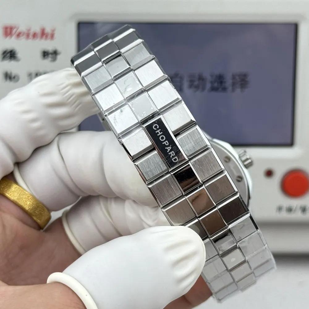 Chopard Men Alpine Eagle 41 mm in White Gold and Tsavorites (9)