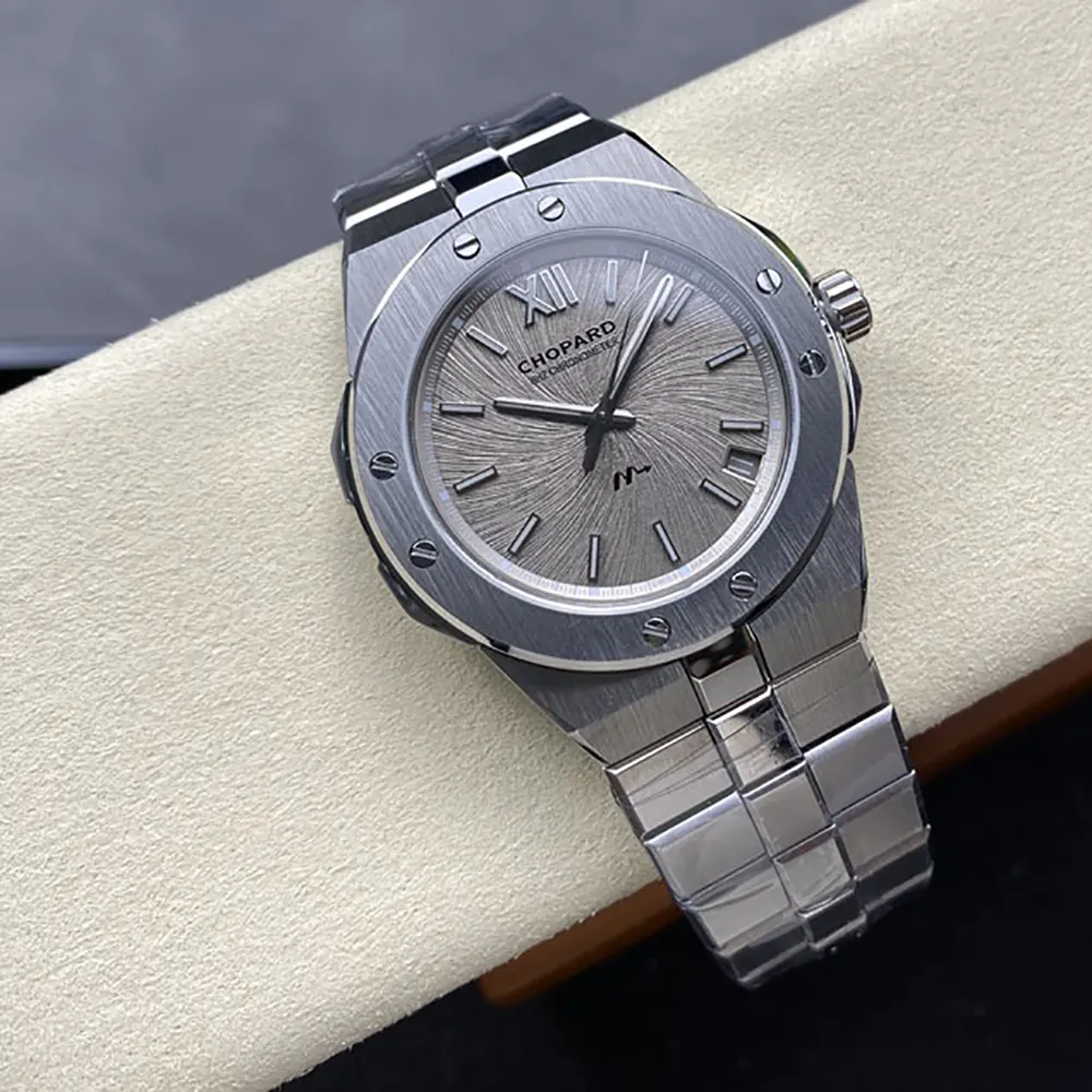 Chopard Men Alpine Eagle Cadence 8HF 41mm in Grey (5)