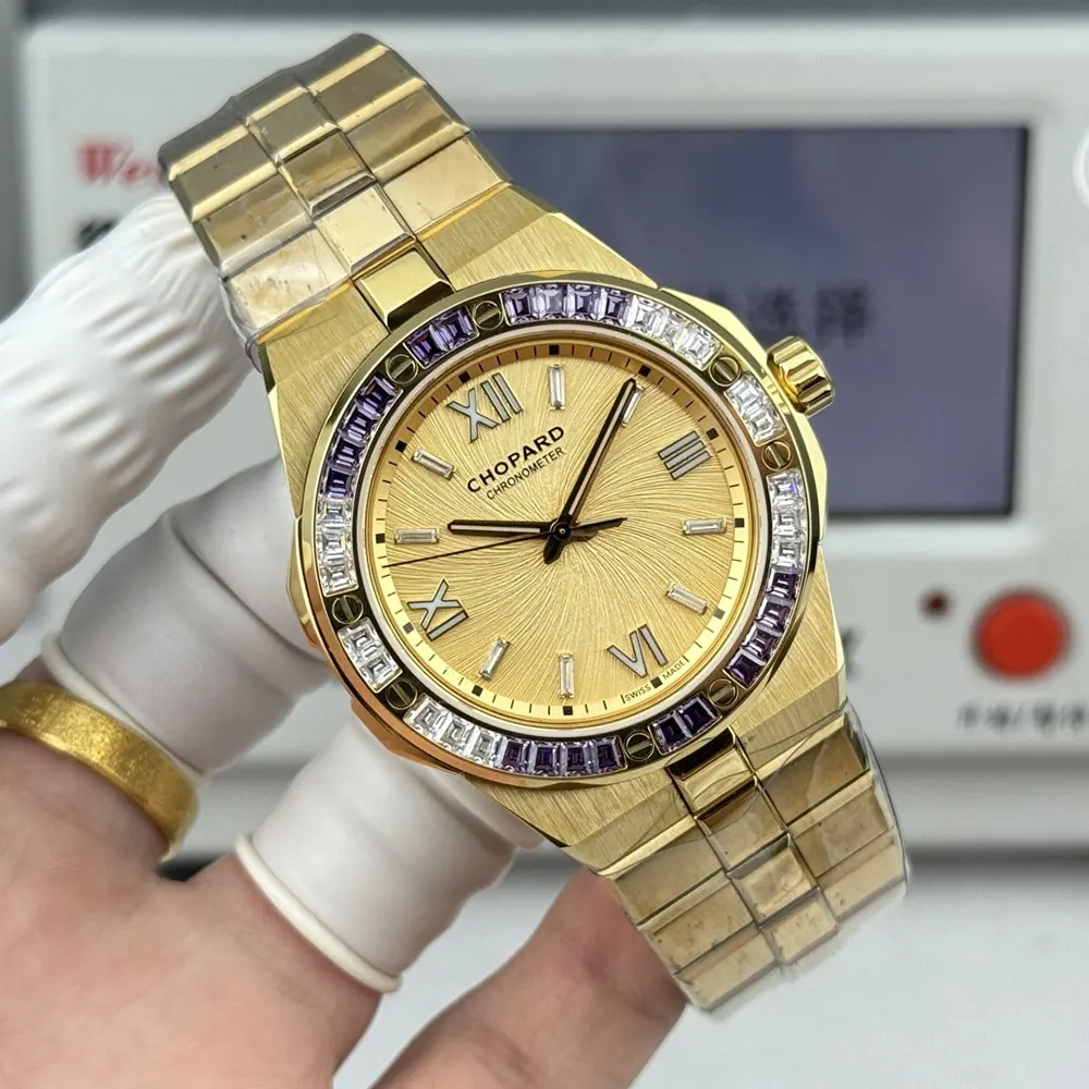 Chopard Men Alpine Eagle Summit Golden Peak in Yellow Gold and Gemstones (4)