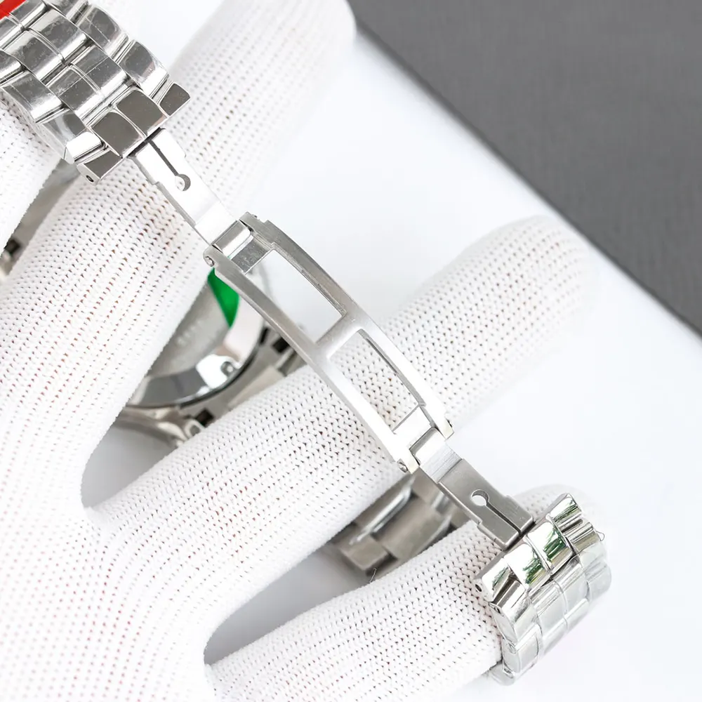 Chopard Women Happy Sport 36mm in Green and Steel (9)