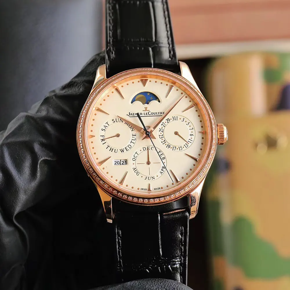 Jaeger LeCoultre Men Master Ultra Thin Perpetual Calendar 1302501 39mm in Pink Gold (2)
