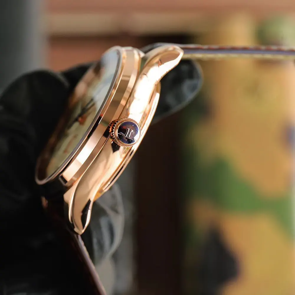 Jaeger LeCoultre Men Master Ultra-Thin Perpetual Calendar 39mm in Rose gold (4)