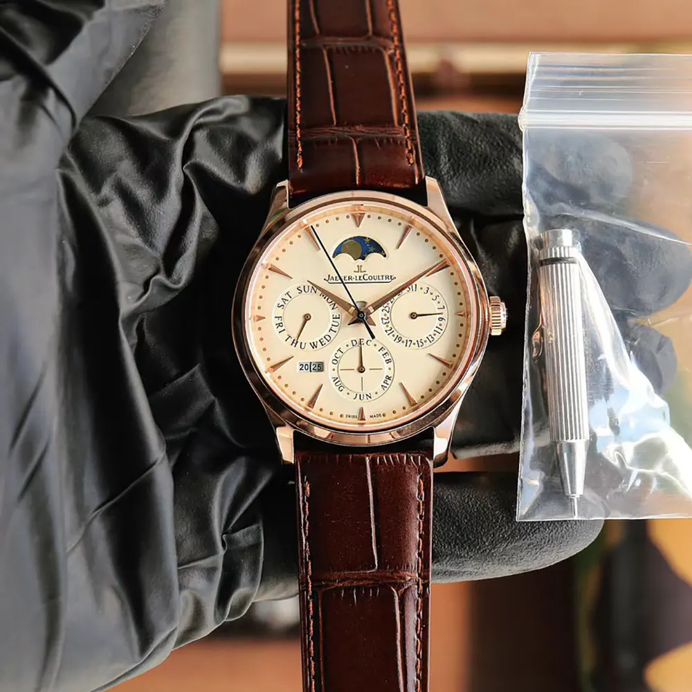 Jaeger LeCoultre Men Master Ultra-Thin Perpetual Calendar 39mm in Rose gold (9)