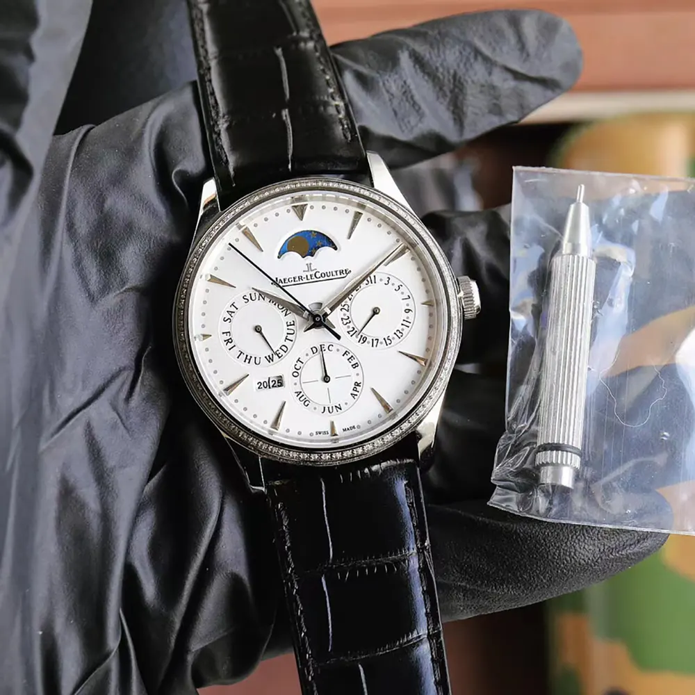 Jaeger LeCoultre Men Master Ultra Thin Perpetual Calendar 39mm in White Gold (8)