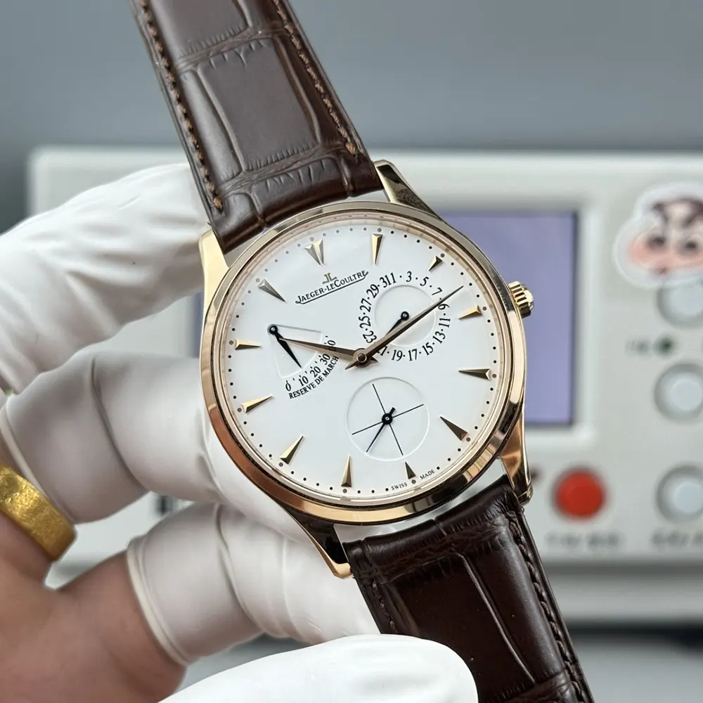 Jaeger-LeCoultre Men Master Ultra Thin Power Reserve in Pink Gold (3)