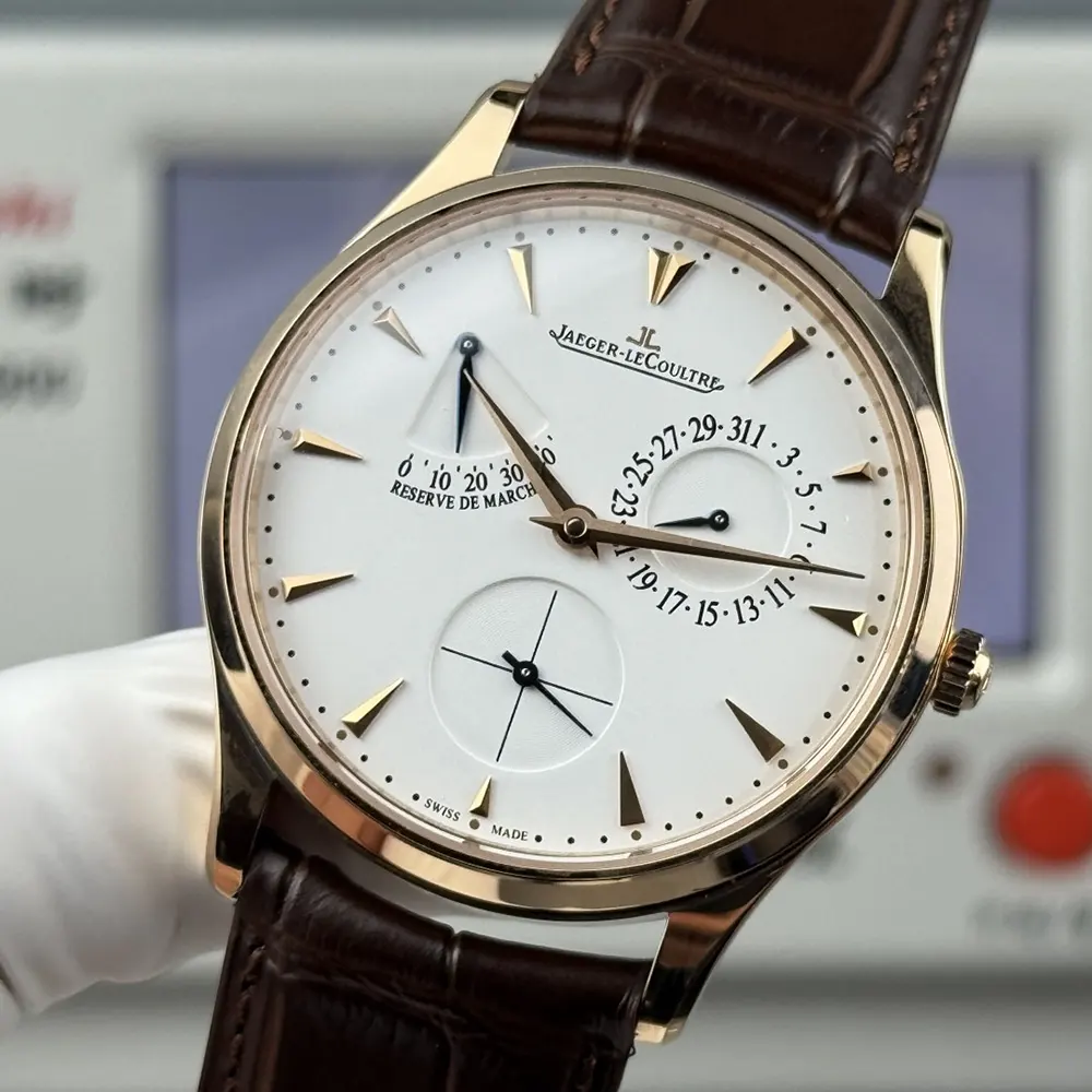 Jaeger-LeCoultre Men Master Ultra Thin Power Reserve in Pink Gold (6)