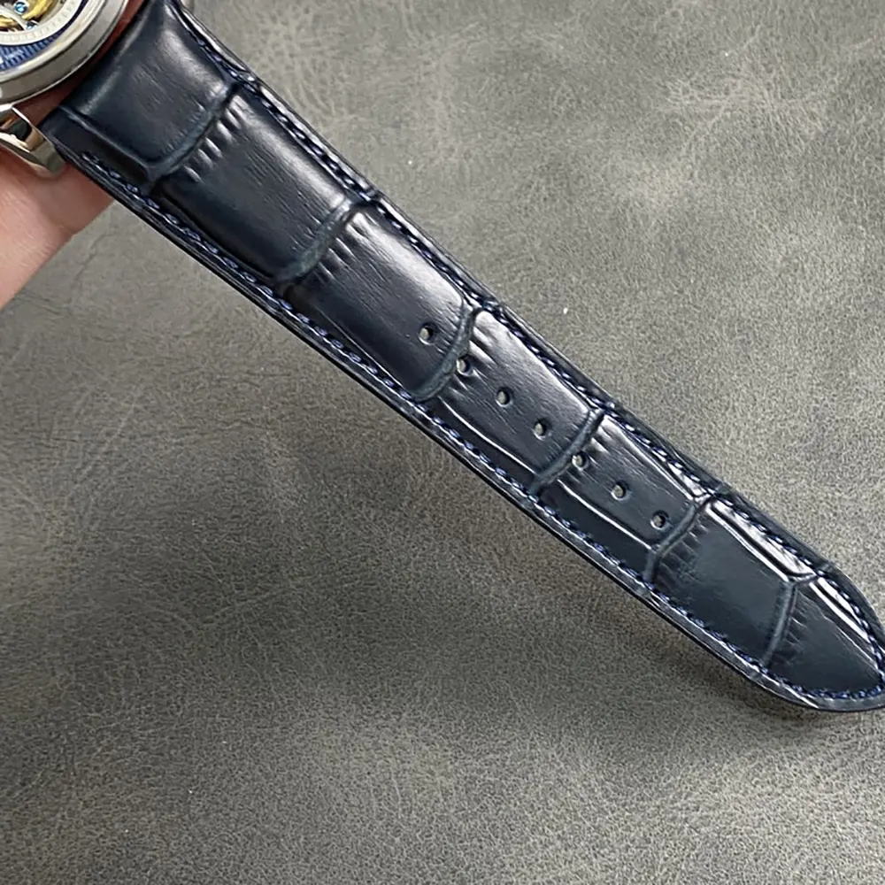 Jaeger-LeCoultre Men Master Ultra Thin Tourbillon in Blue (10)