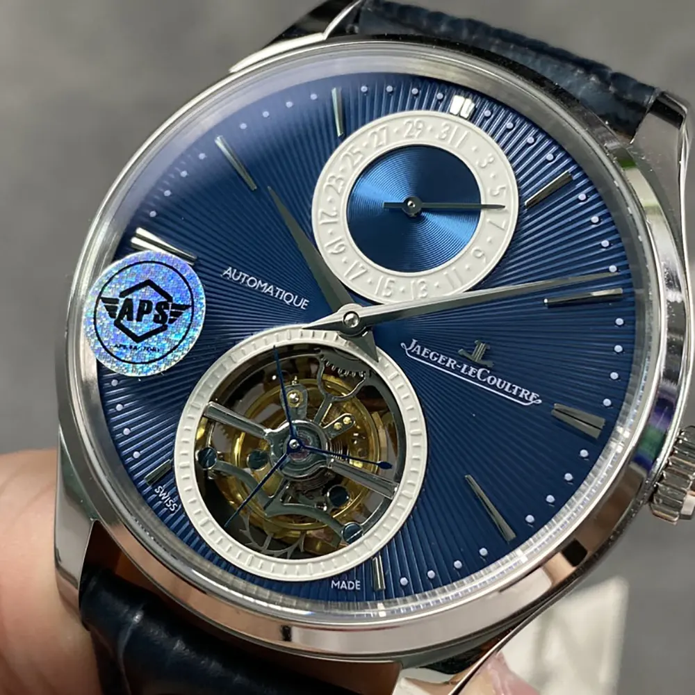 Jaeger-LeCoultre Men Master Ultra Thin Tourbillon in Blue (4)