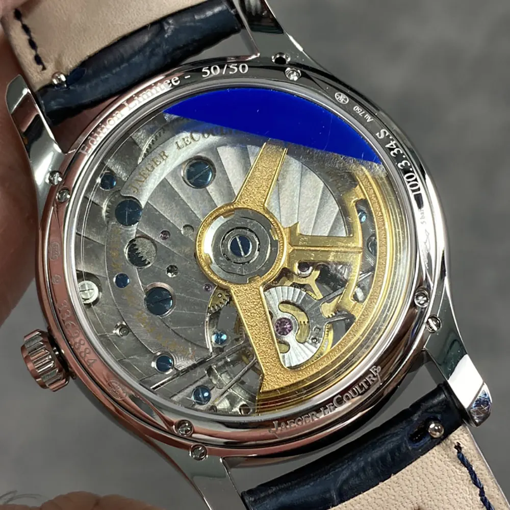 Jaeger-LeCoultre Men Master Ultra Thin Tourbillon in Blue (8)