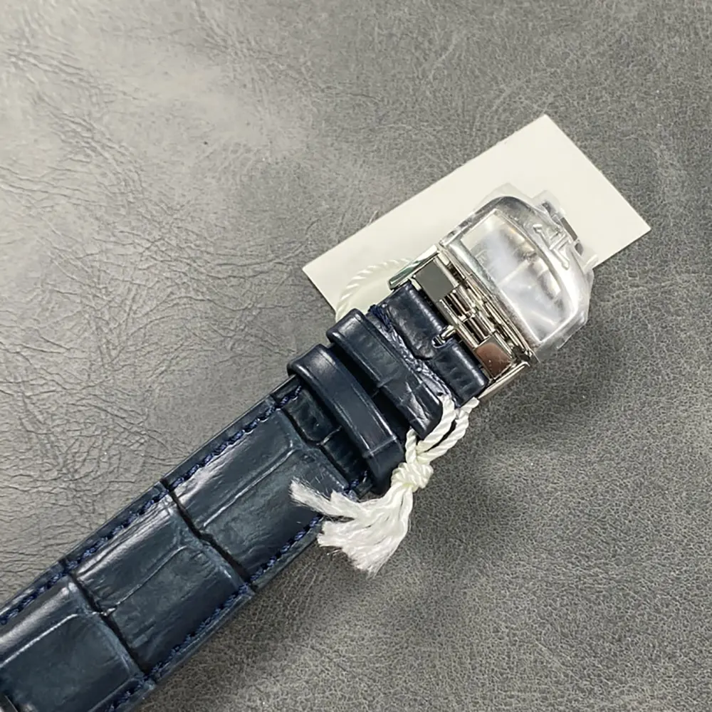 Jaeger-LeCoultre Men Master Ultra Thin Tourbillon in Blue (9)