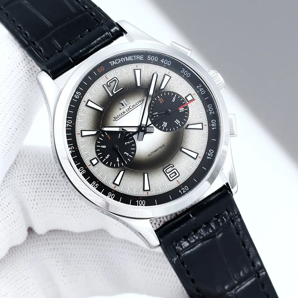 Jaeger-LeCoultre Men Polaris Chronograph 42 mm in Grey (2)