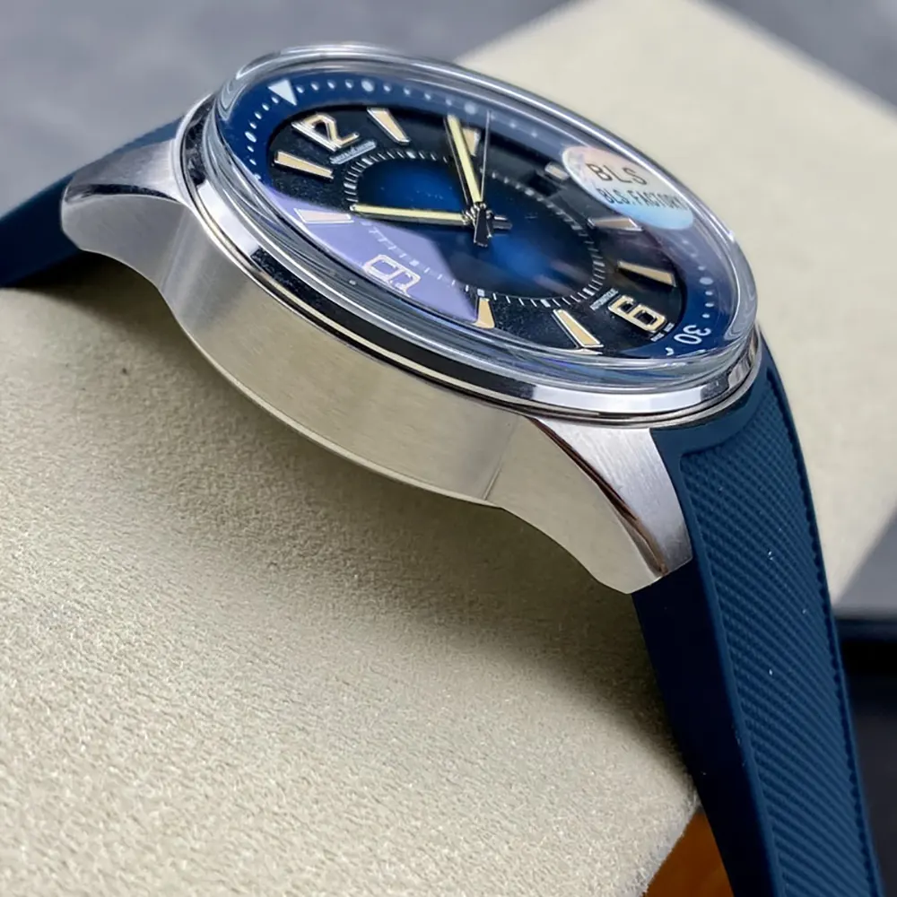 Jaeger-LeCoultre Men Polaris Date Limited Edition in Blue Q9068681 (6)