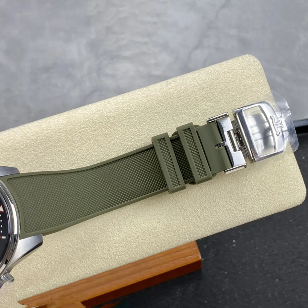 Jaeger-LeCoultre Men Polaris Date in Green Q906863J (9)