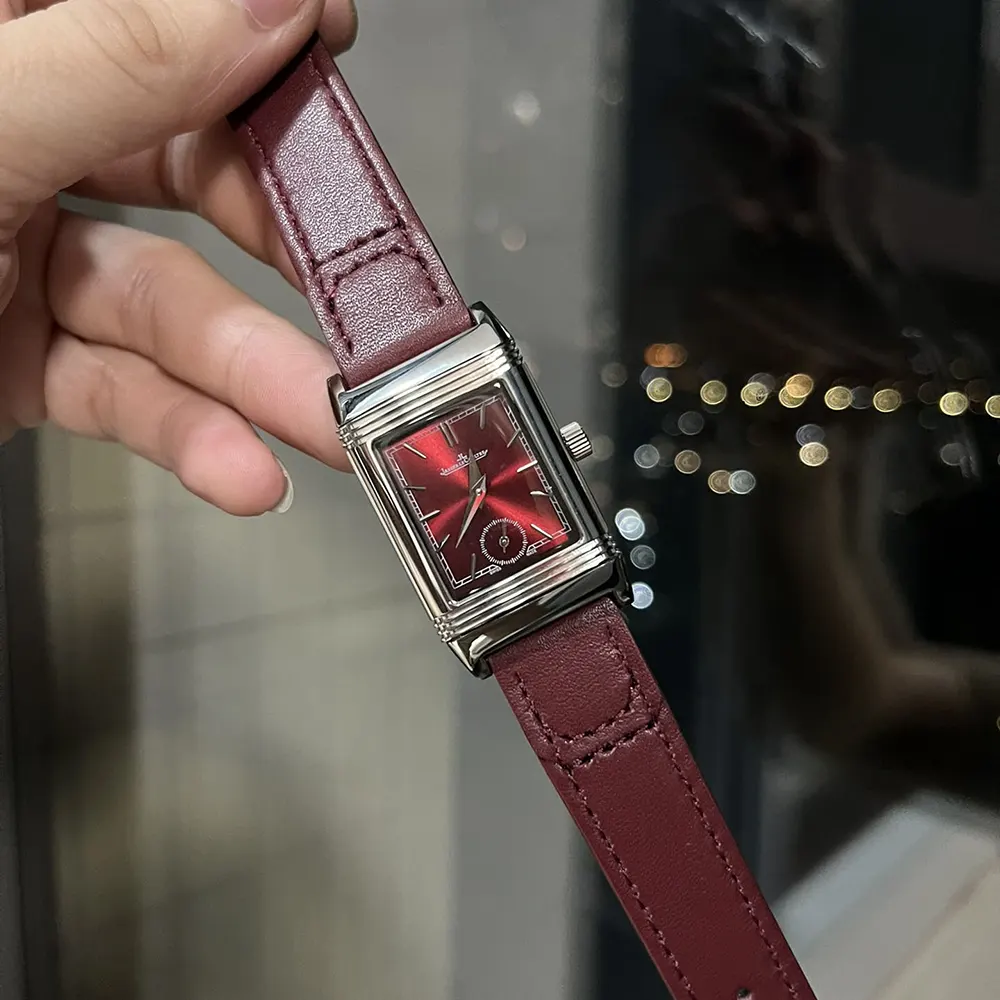 Jaeger-LeCoultre Men Reverso Tribute Monoface Small Seconds in Red (2)