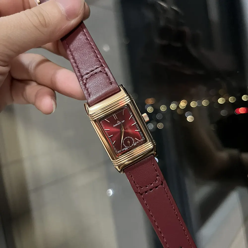 Jaeger-LeCoultre Men Reverso Tribute Monoface Small Seconds in Red (4)