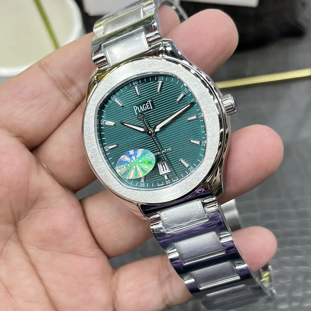 Piaget Men Polo Field Watch 38mm in Green (6)