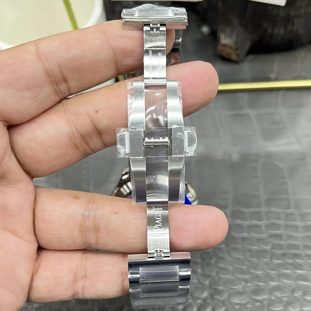 Piaget Men Polo Field Watch 38mm in Green (9)