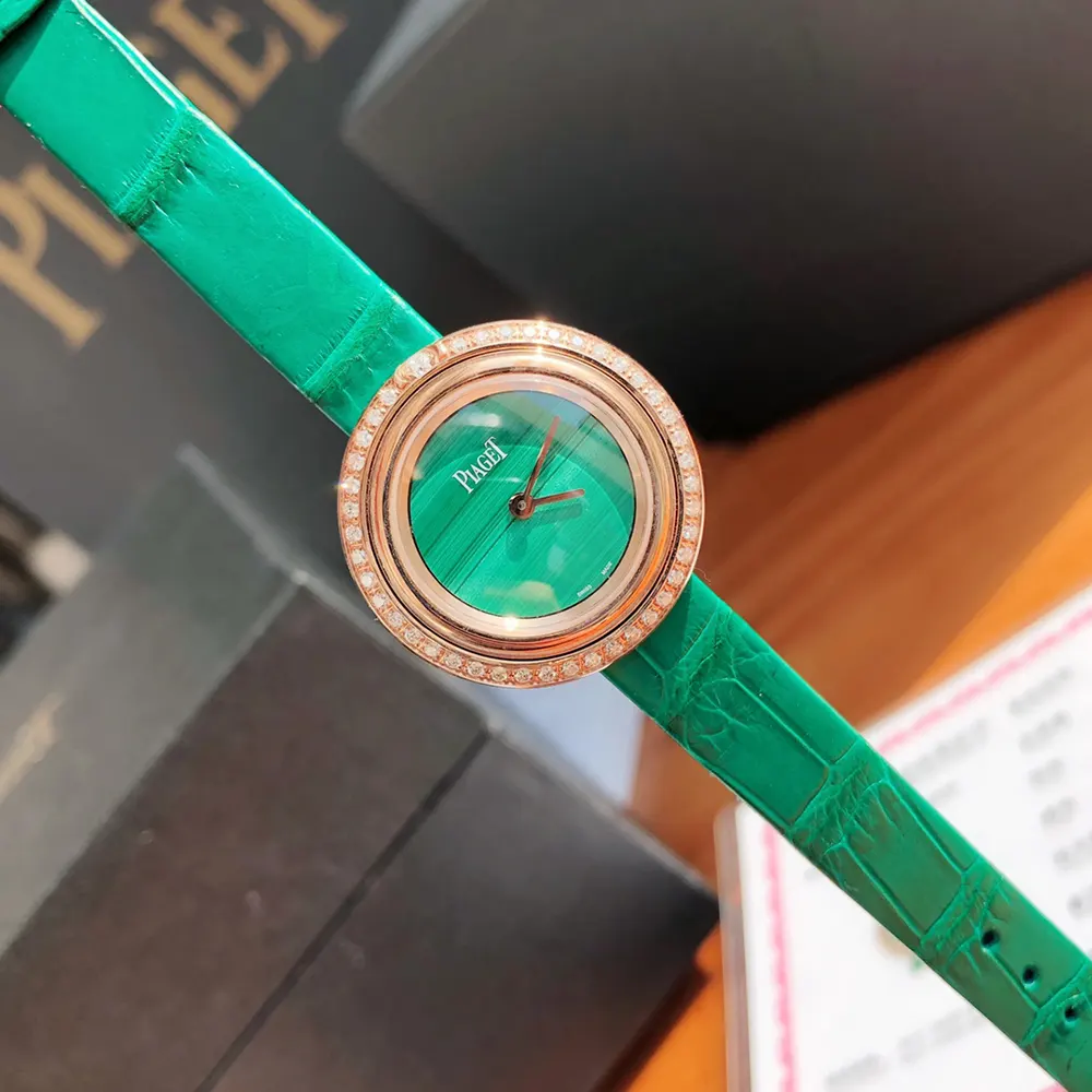 Piaget Women Possession 29mm in Malachite Rose Gold and Diamond (7)