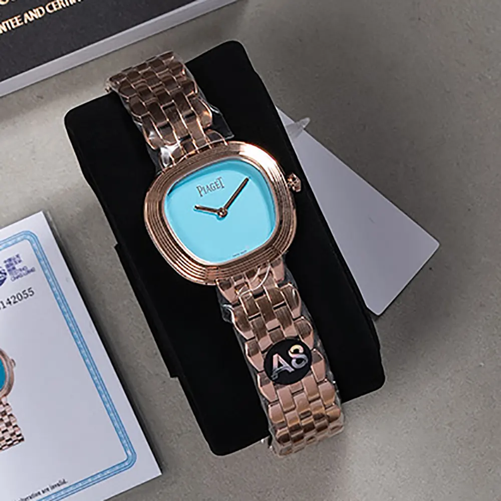 Piaget Women Sixtie 29mm in Rose Gold and Blue (6)