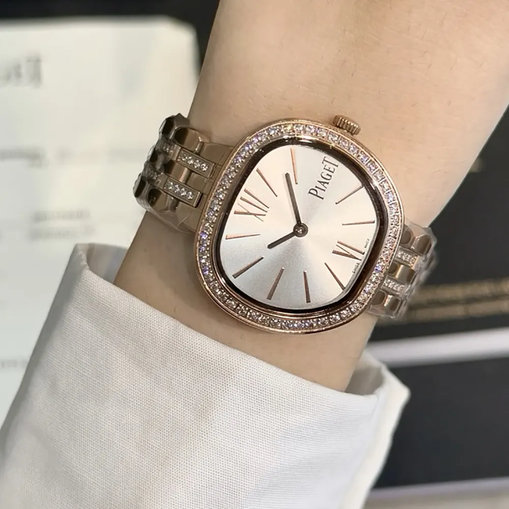 Piaget Women Sixtie 29mm in Rose Gold and Diamonds G0A50303 (6)