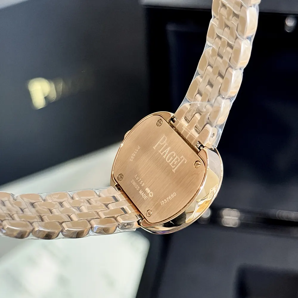 Piaget Women Sixtie 29mm in Rose Gold and Diamonds G0A50303 (9)