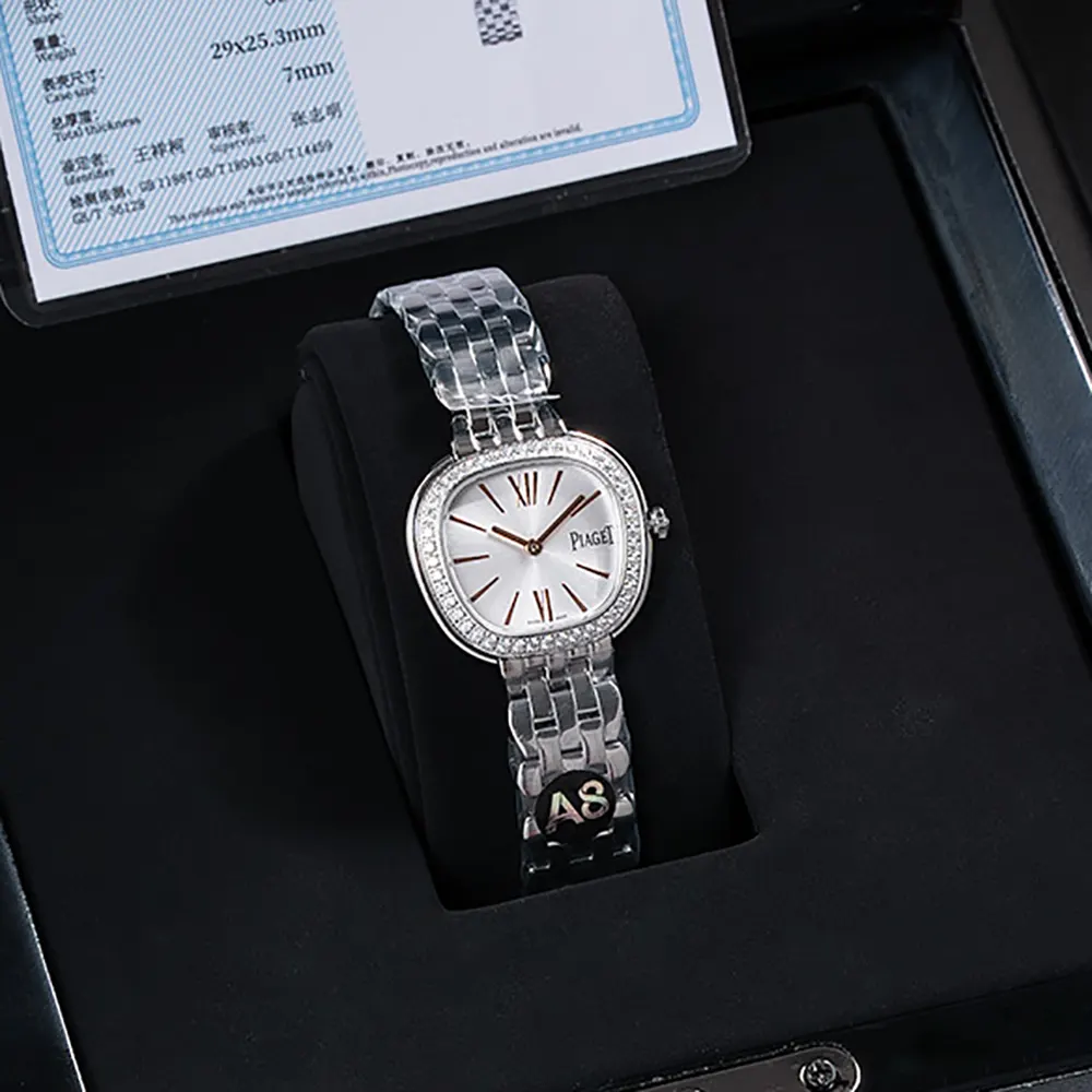 Piaget Women Sixtie 29mm in Sliver and Diamonds (2)