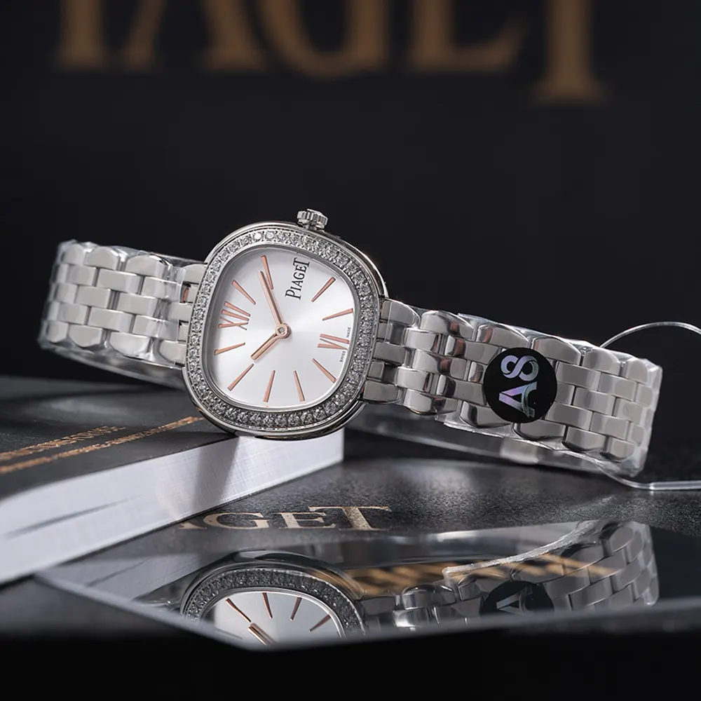 Piaget Women Sixtie 29mm in Sliver and Diamonds (5)