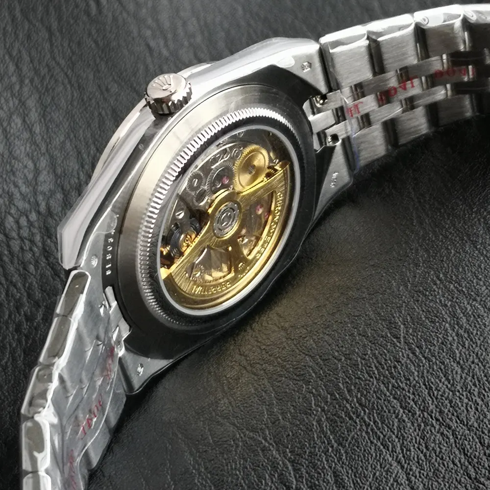 Rolex Men Land-Dweller 40mm in Blue and Diamonds (10)