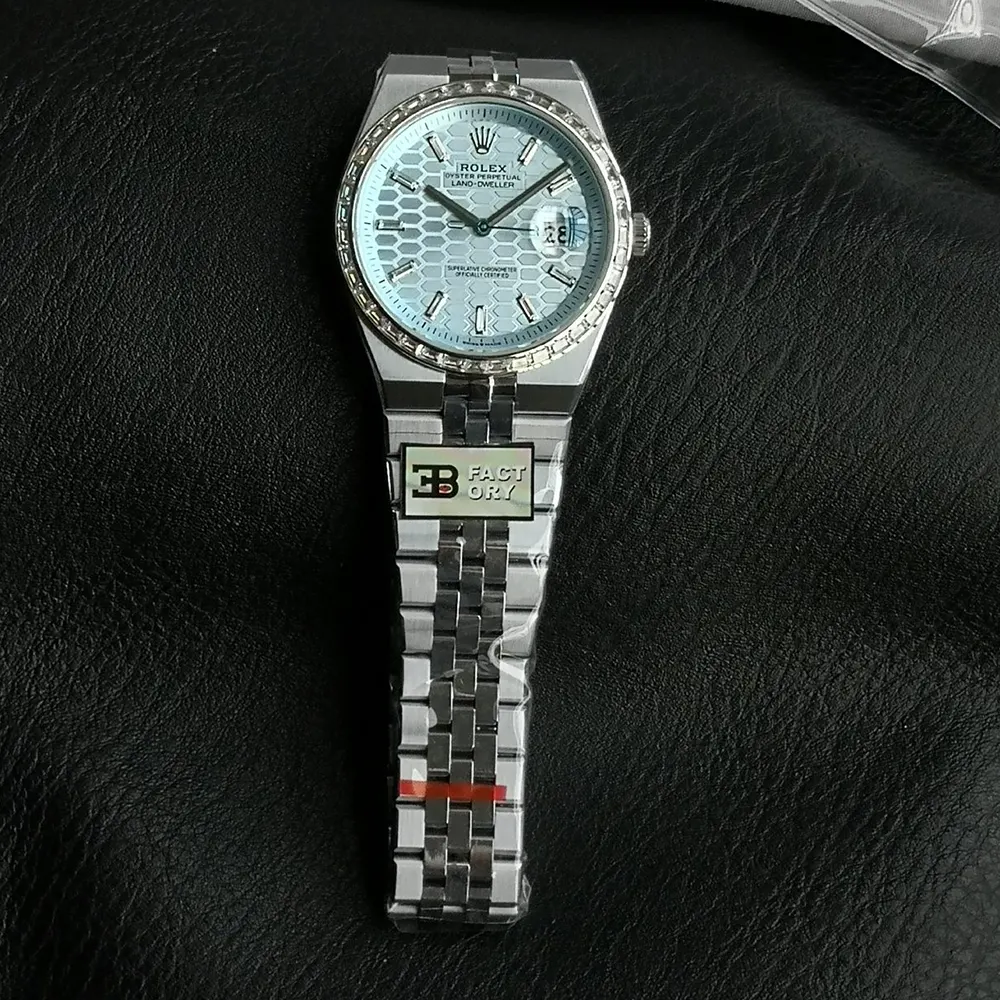 Rolex Men Land-Dweller 40mm in Blue and Diamonds (2)