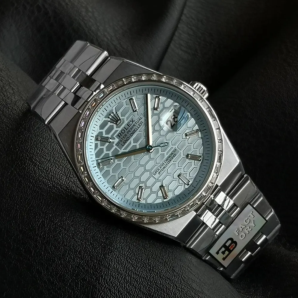 Rolex Men Land-Dweller 40mm in Blue and Diamonds (5)